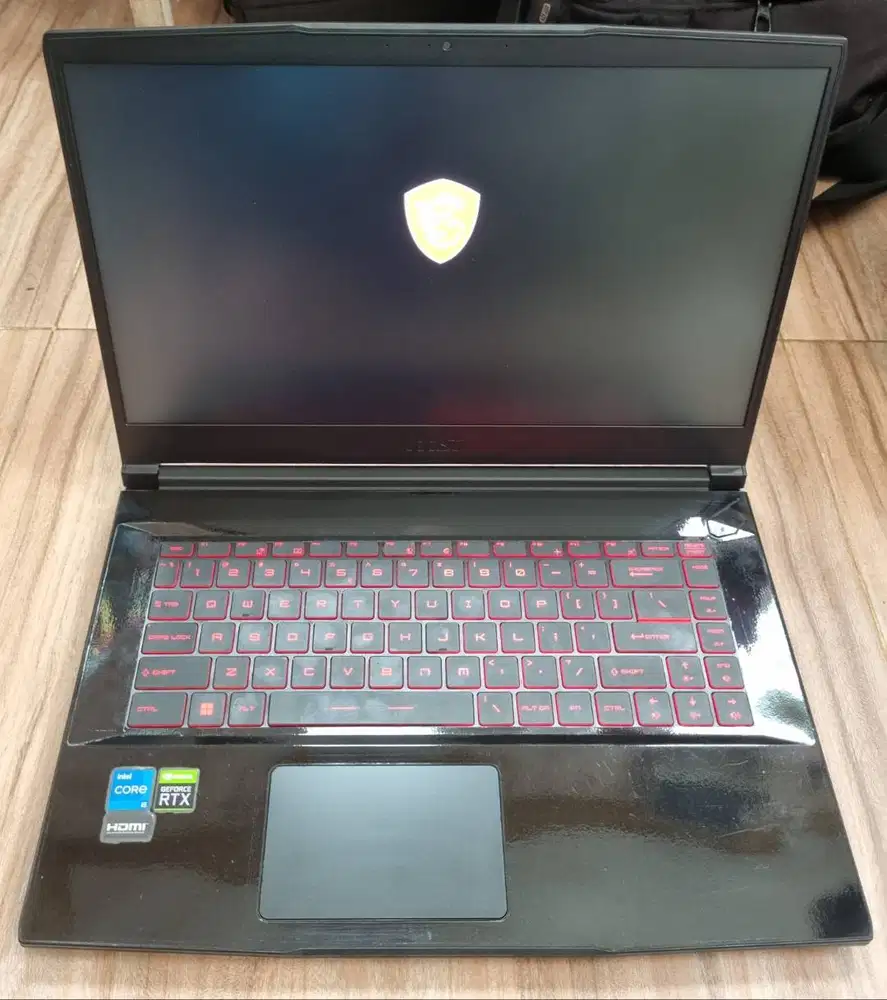 Laptop MSI GF63 Thin 11UC (laptop gaming)