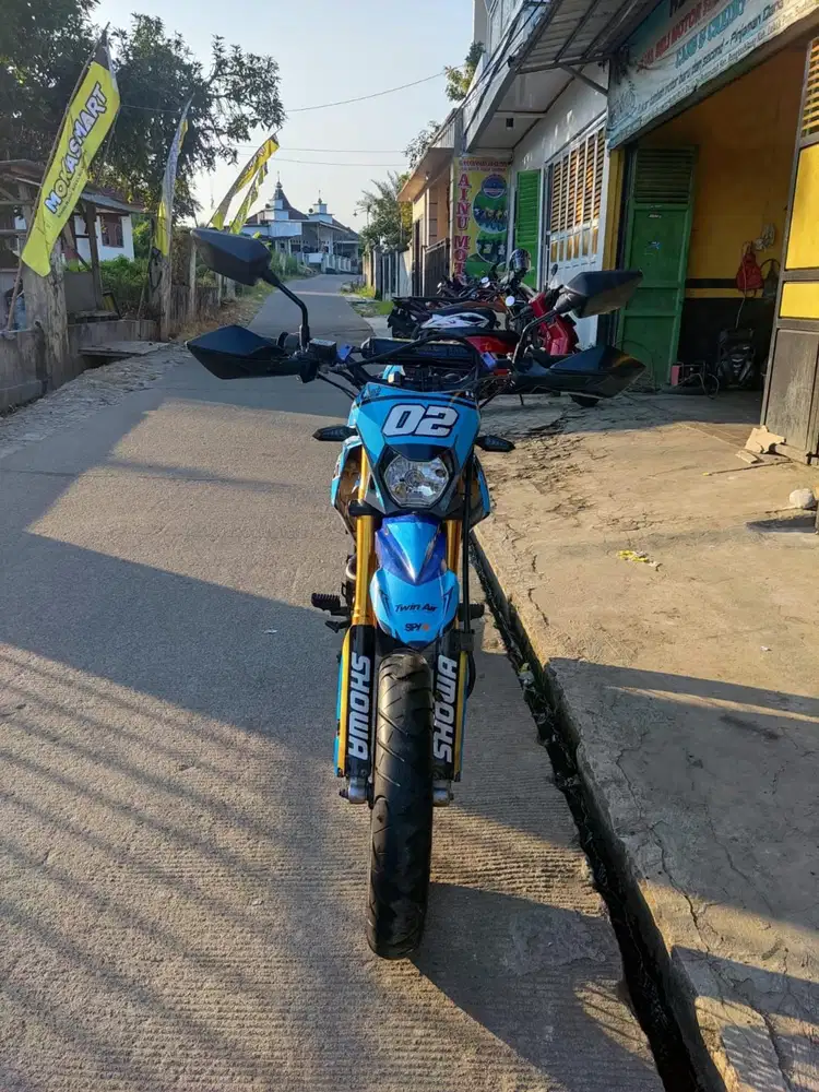 Kawasaki D-Tracker se 2020