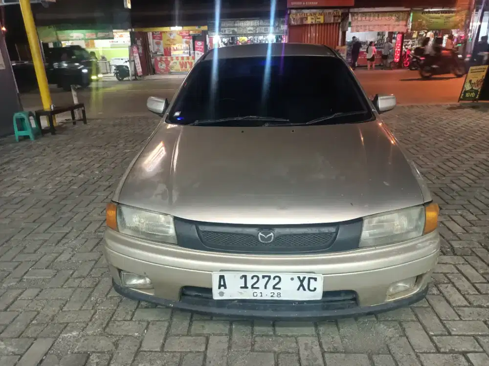 Mazda Familia 1998 Bensin