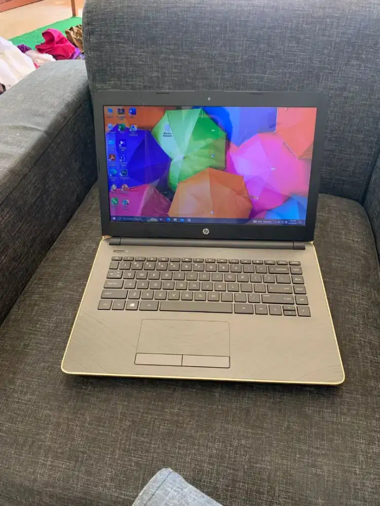 Laptop hp slim 14 sudah SSD