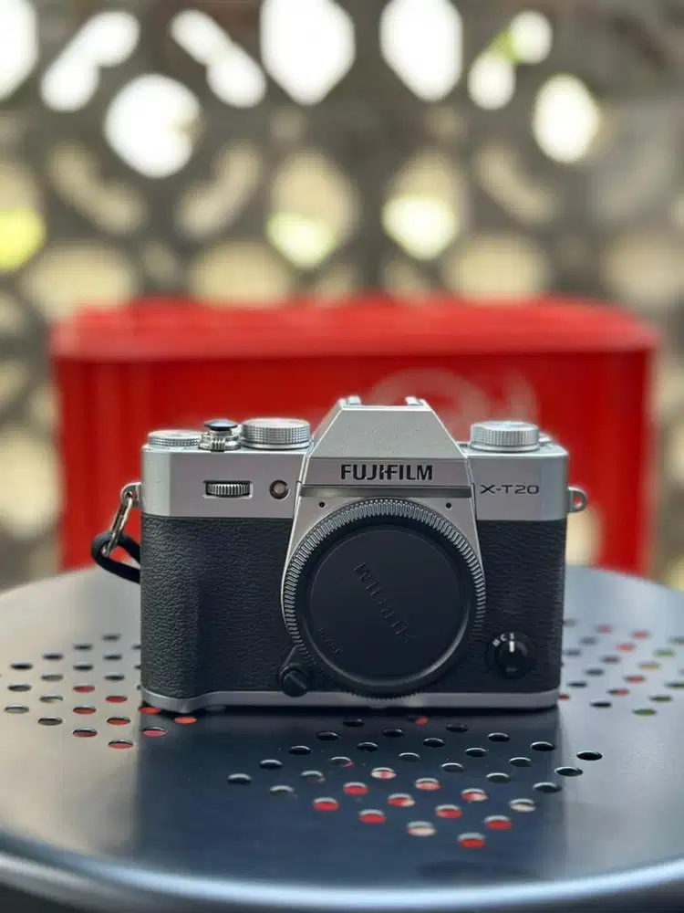Fujifilm XT-20 Body Only Fullset with Box