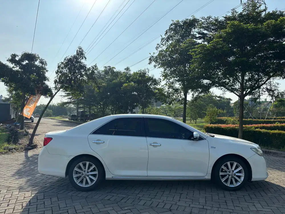 Toyota Camry 2013 Bensin