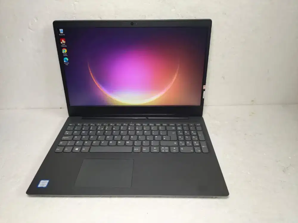 B710 Lenovo ideapad V51-IWL core i5-8265U Ram 8GB ssd 256GB layar FHd