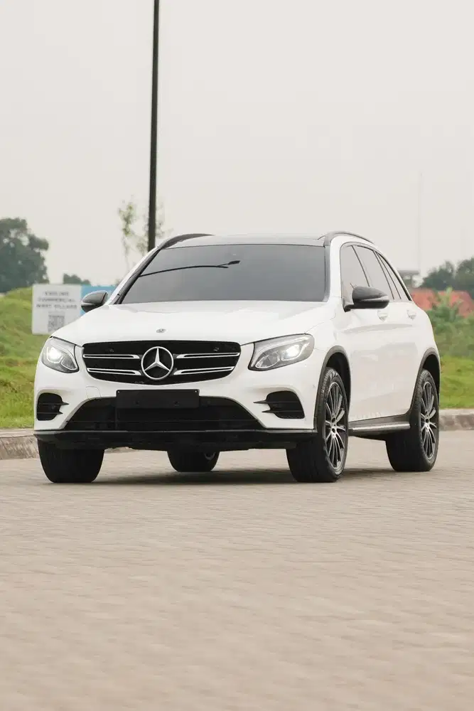 [ Ternyaman ] Mercedes Benz GLC200 Night Edition 2020