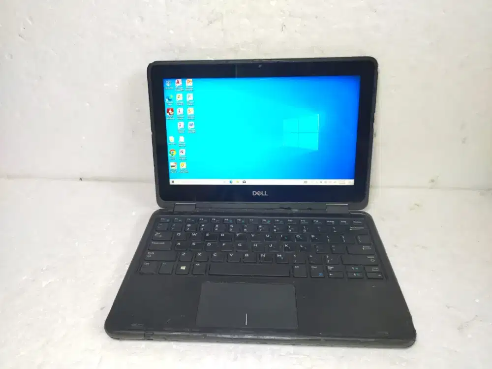 B735 Dell Latitude 3190 2in1 pentium 5000 Ram 4GB ssd 128GB