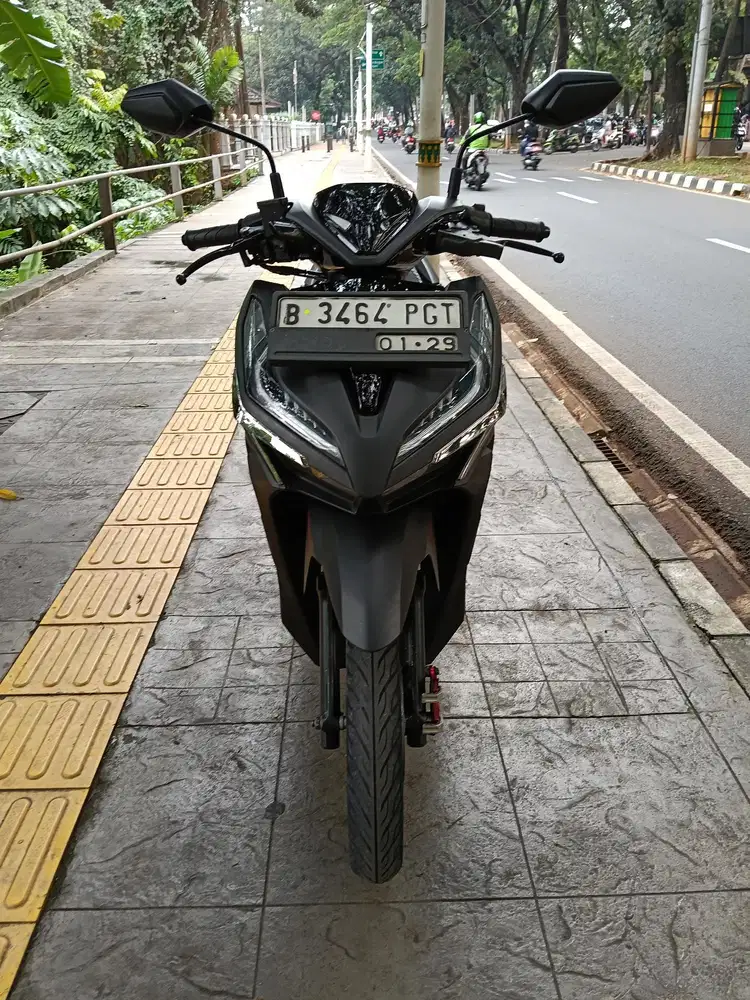DIJUAL CASH NEW HONDA VARIO 125 ESP CBS THN 2018 PJK IDUP SIAP PAKAI