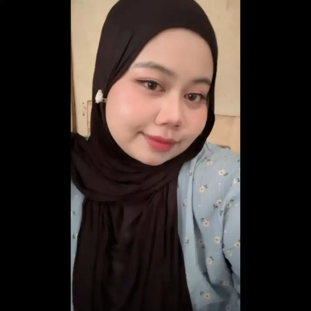 Mencari lowongan pekerjaan administrasi/call center