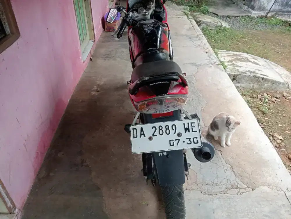 Motor CBR 150 R