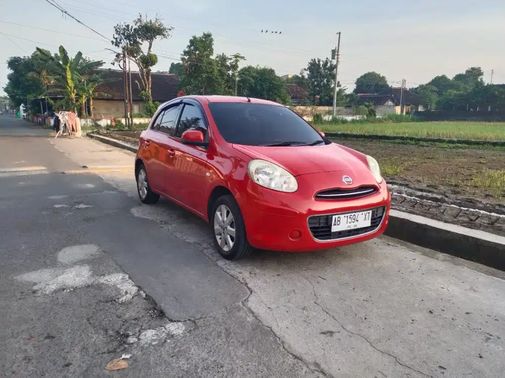 Nissan March Matic 2013
