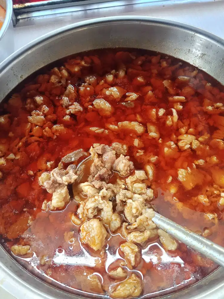 Kerja sama/usaha kuliner.