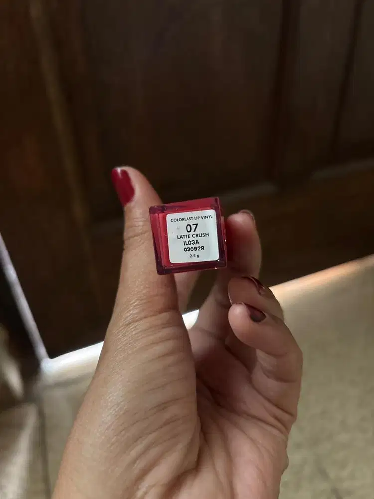 Lipstick Vinyl OMG Latte Crush