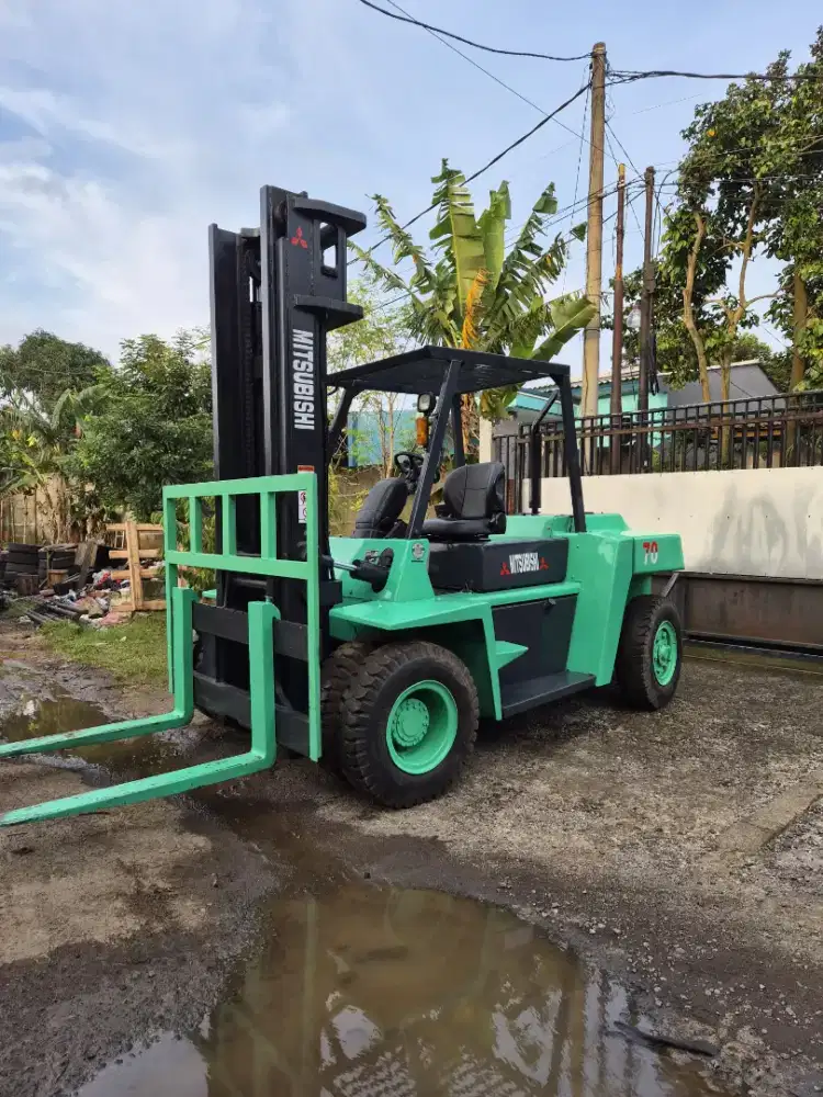 Forklift 7 Ton Mitsubishi siap kerja