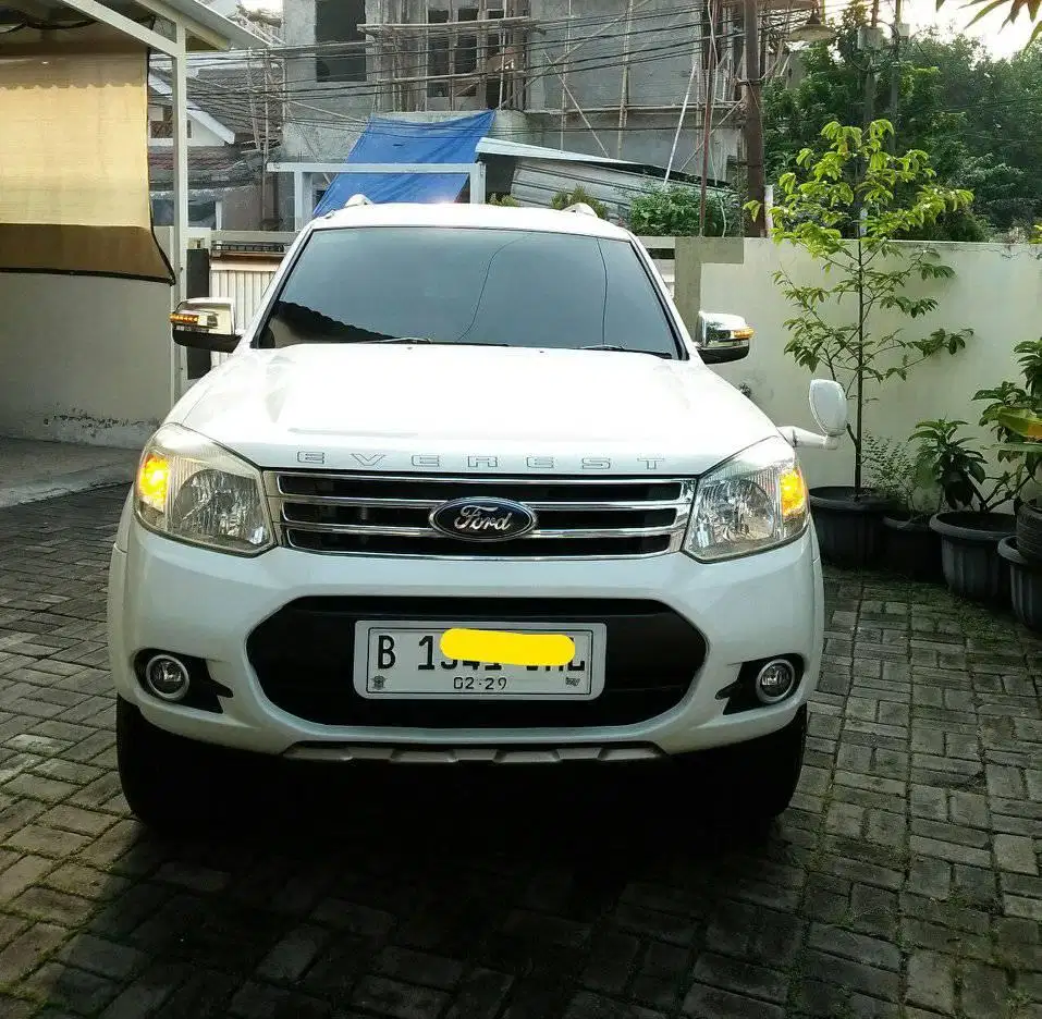 Everest LIMITED 2014 istimewa Terawat