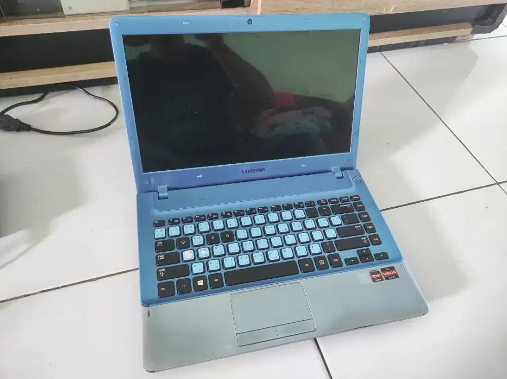 Leptop Samsung AMD Mati total 14inc