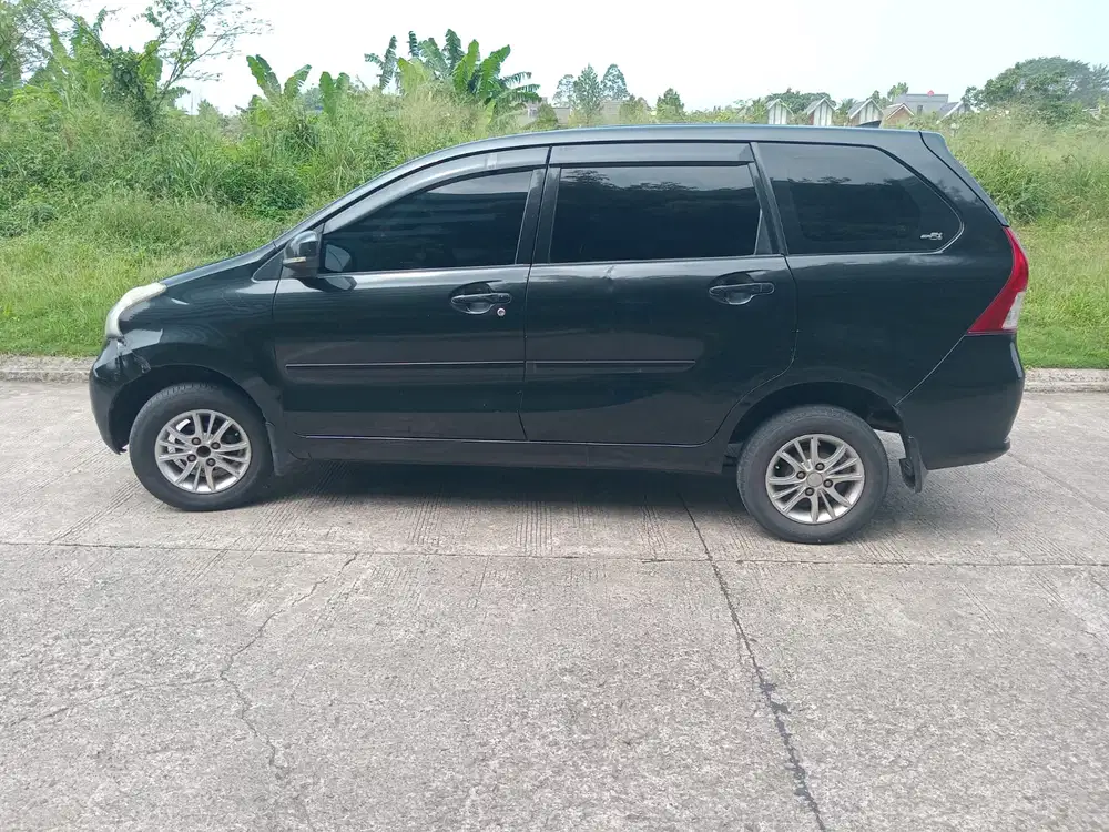Daihatsu Xenia 2012 Bensin