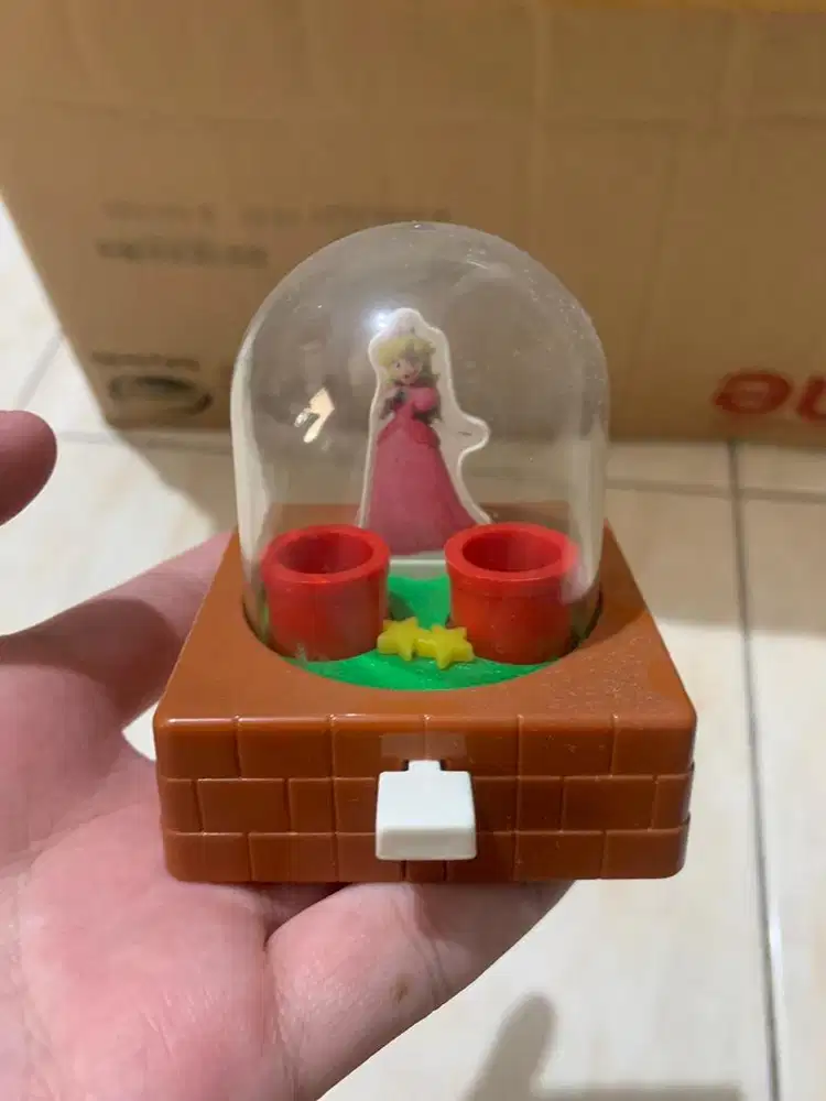 Mainan anak anak mario bros