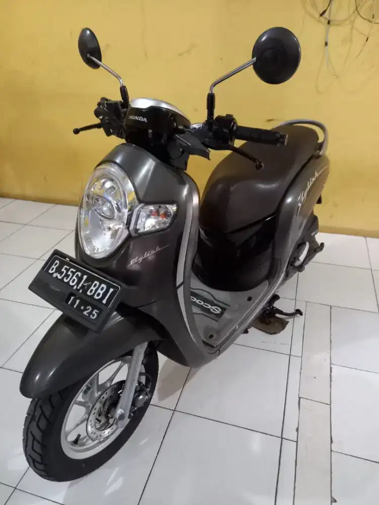Scoopy 2020 abu2