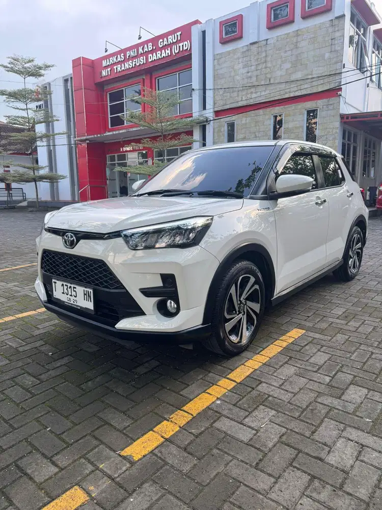 Toyota raize G turbo 2021 AT low km mulus terawat putih