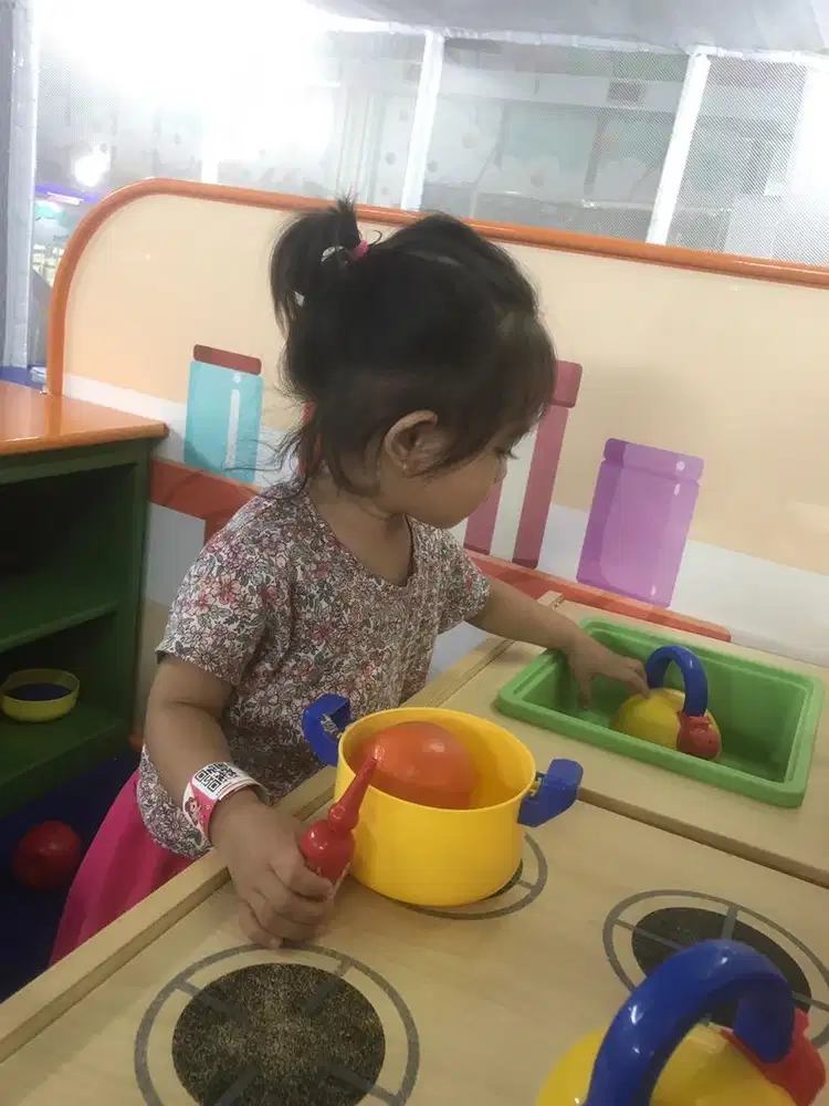 Baby Siter/ Pengasuh Anak