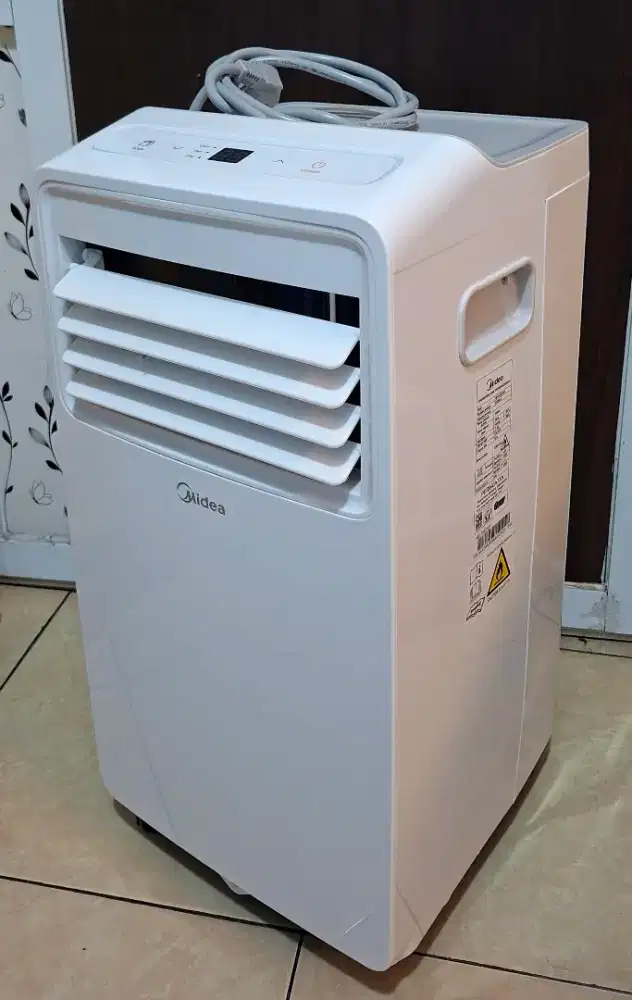 AC Portable Midea 1PK