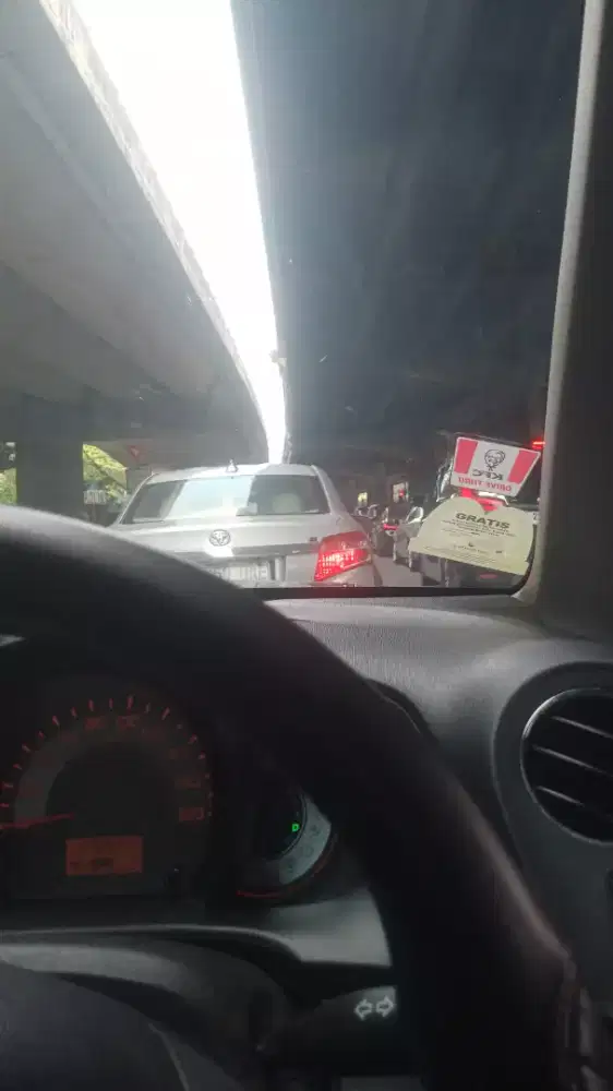 Anda mencari Driver untuk Harian? Hubungi saya
