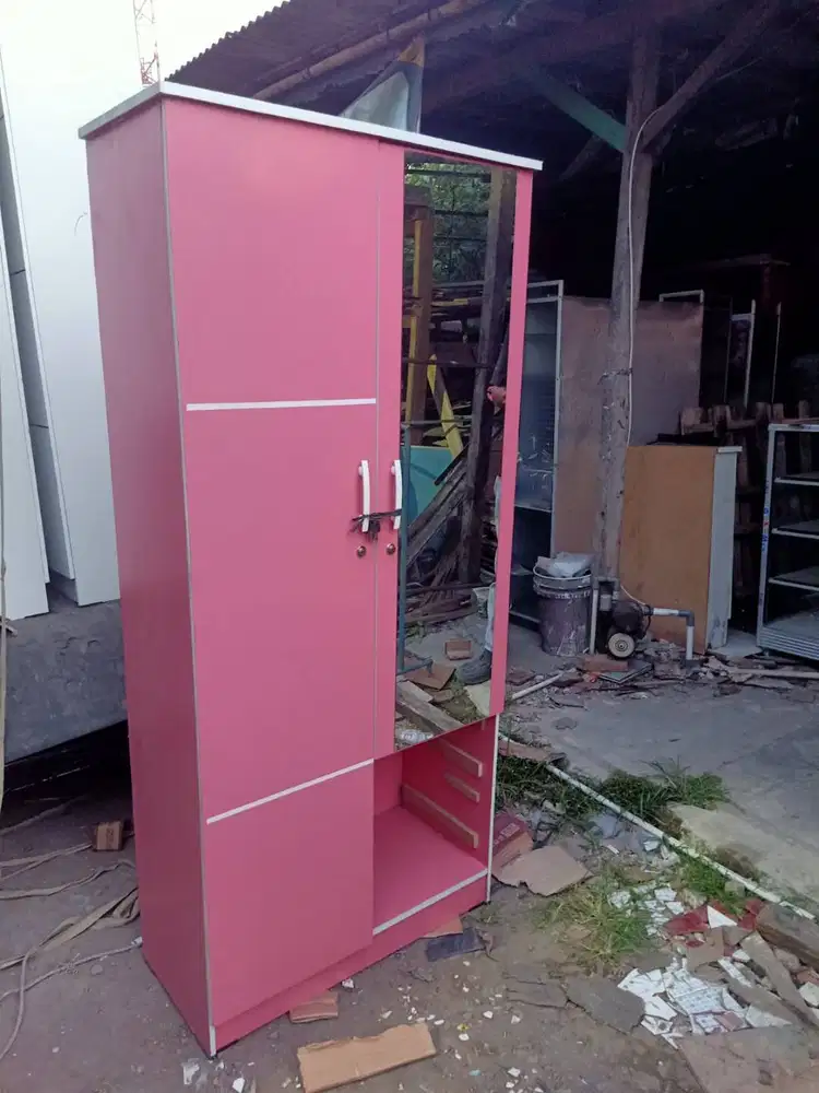 DIJUAL LEMARI BAJU 2 PINTU LEMARI BAJU TERBARU