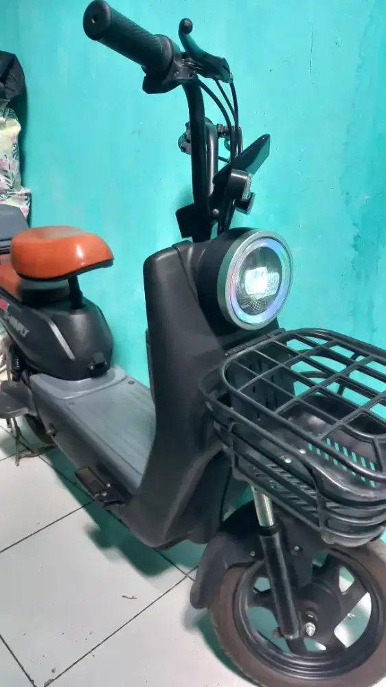 Sepeda listrik Uwinfly d7 masih mulus