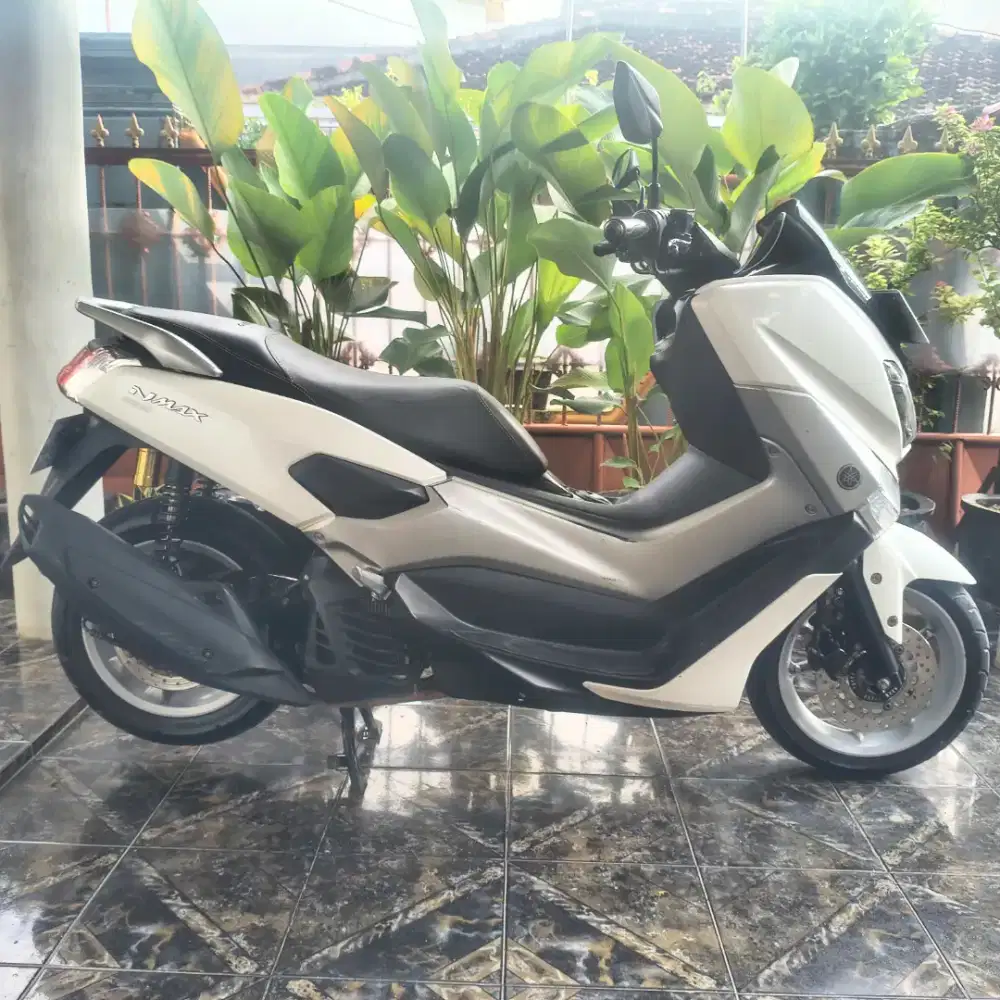 NMAX Putih 2019