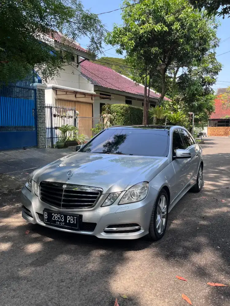 Mercedes benz E 300 AT 2012