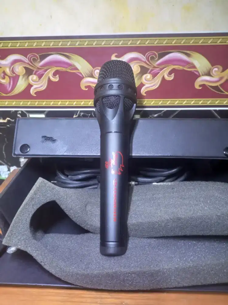 Rare..mic Sennheiser black fire 531