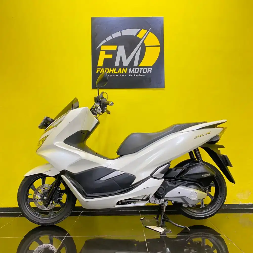Honda PCX 150 ABS Tahun 2018 pajak on full orisinil