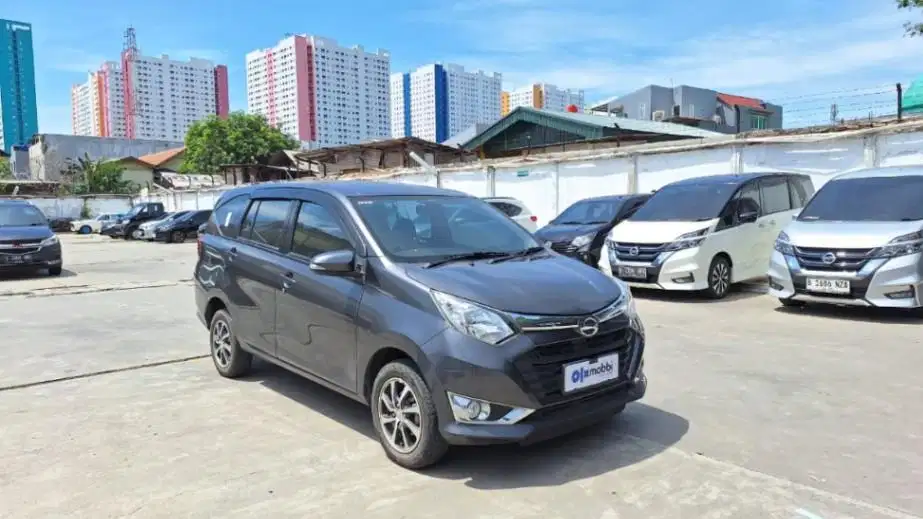DP MURAH - Daihatsu Sigra 1.2 R Bensin-MT 2019 Abu