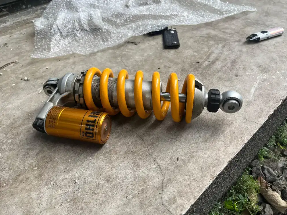 Shockbreaker belakang Öhlins tabung (piggyback)