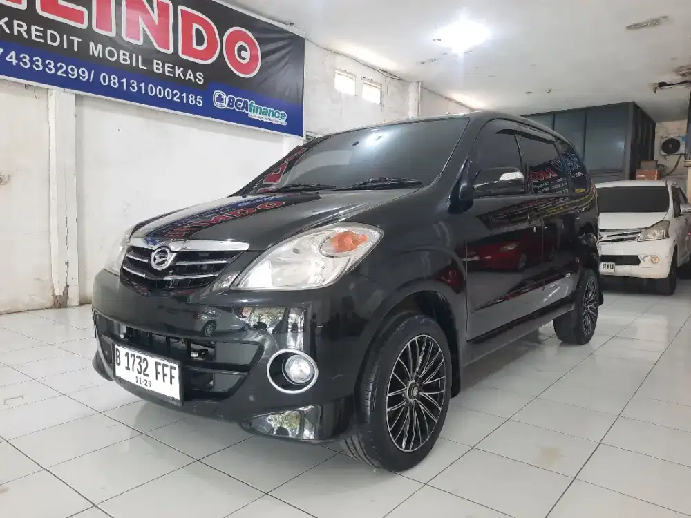 DAIHATSU XENIA XI DELUXE MT 2009 HITAM