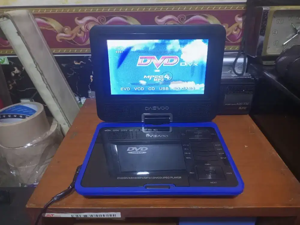 DVD portable Daewoo 7 inc