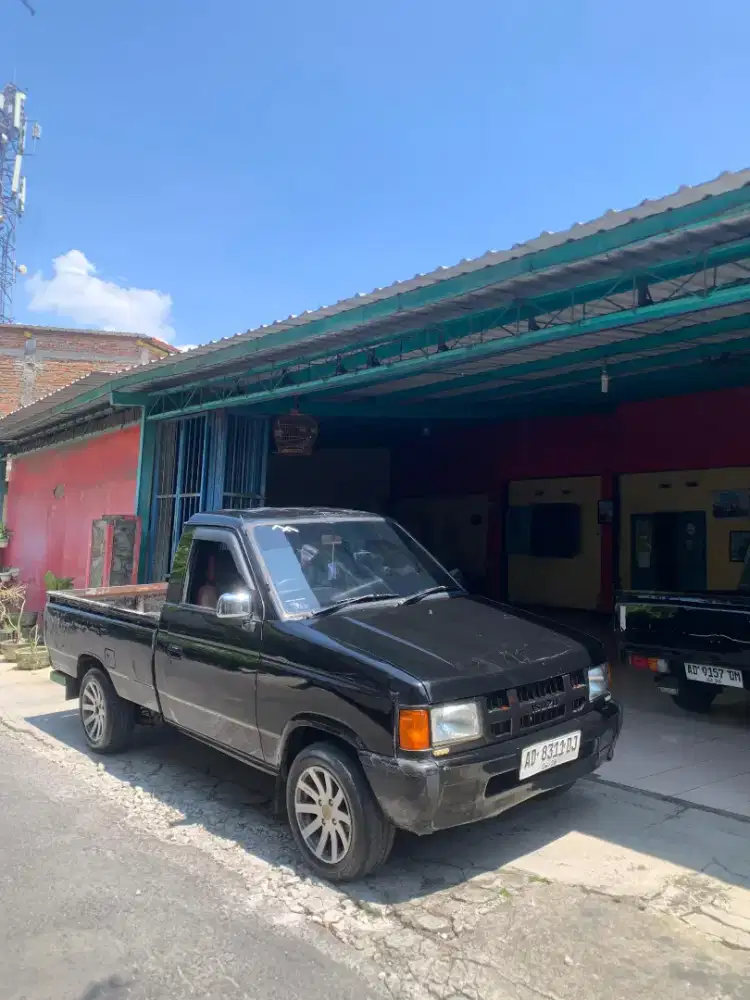 Isuzu Panther pick up 2001 murah