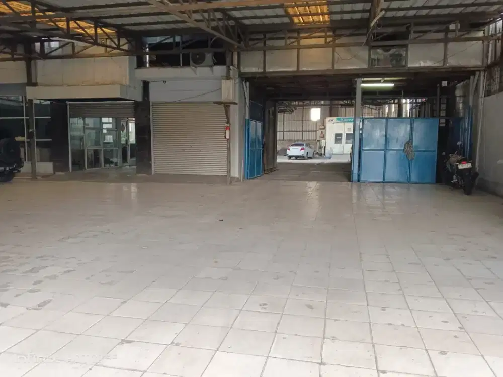 Gudang 1 lantai luas 985m ex Bengkel Mobil Bintara Bekasi Barat
