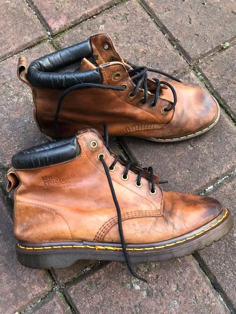Dr Martens Saxon size 42