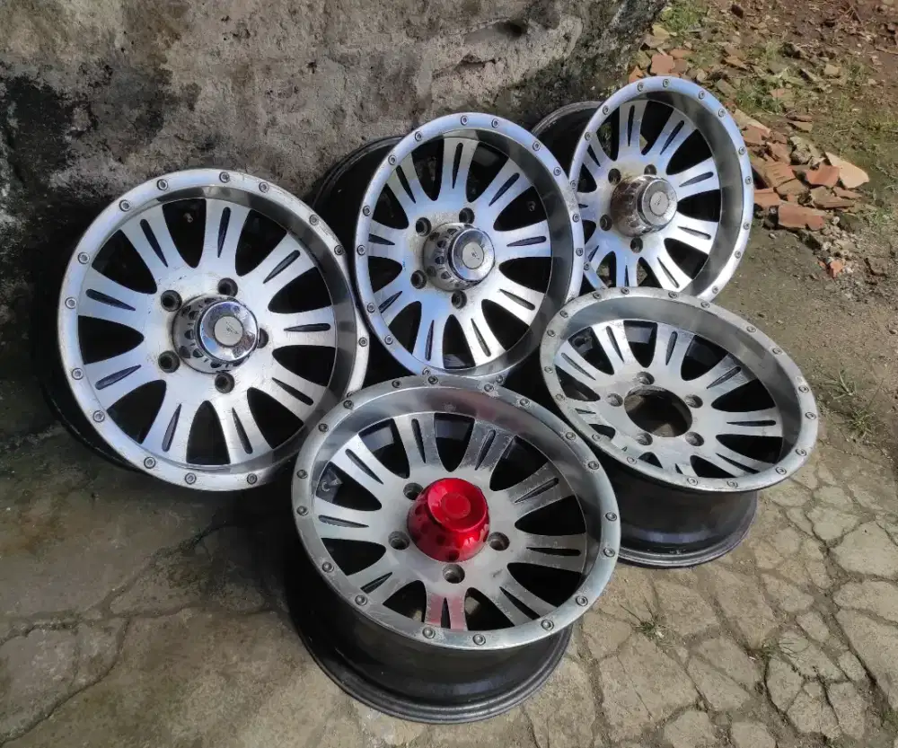 Velg suzuki escudo sidekick vitara feroza taft jimny katana sierra