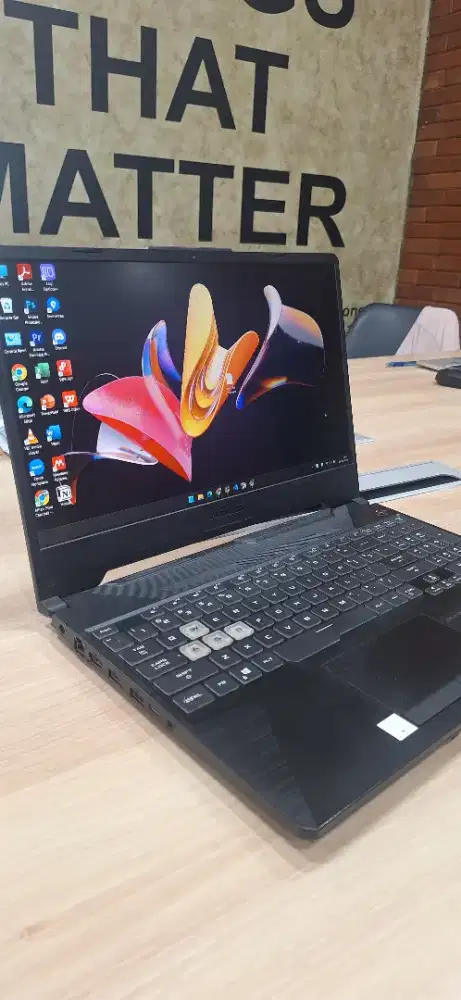 ASUS TUF Gaming A15 R7 5800H RTX 3060 - 16GB RAM - SSD 512GB