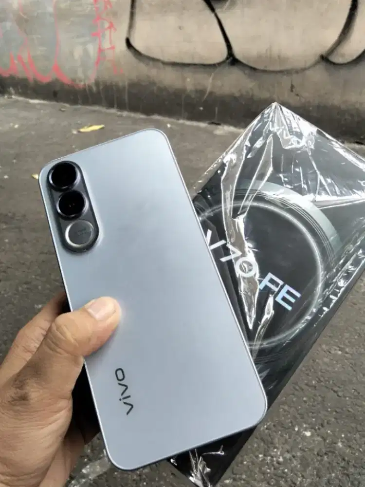 Vivo V70FE 5G 8+8/256 GB
