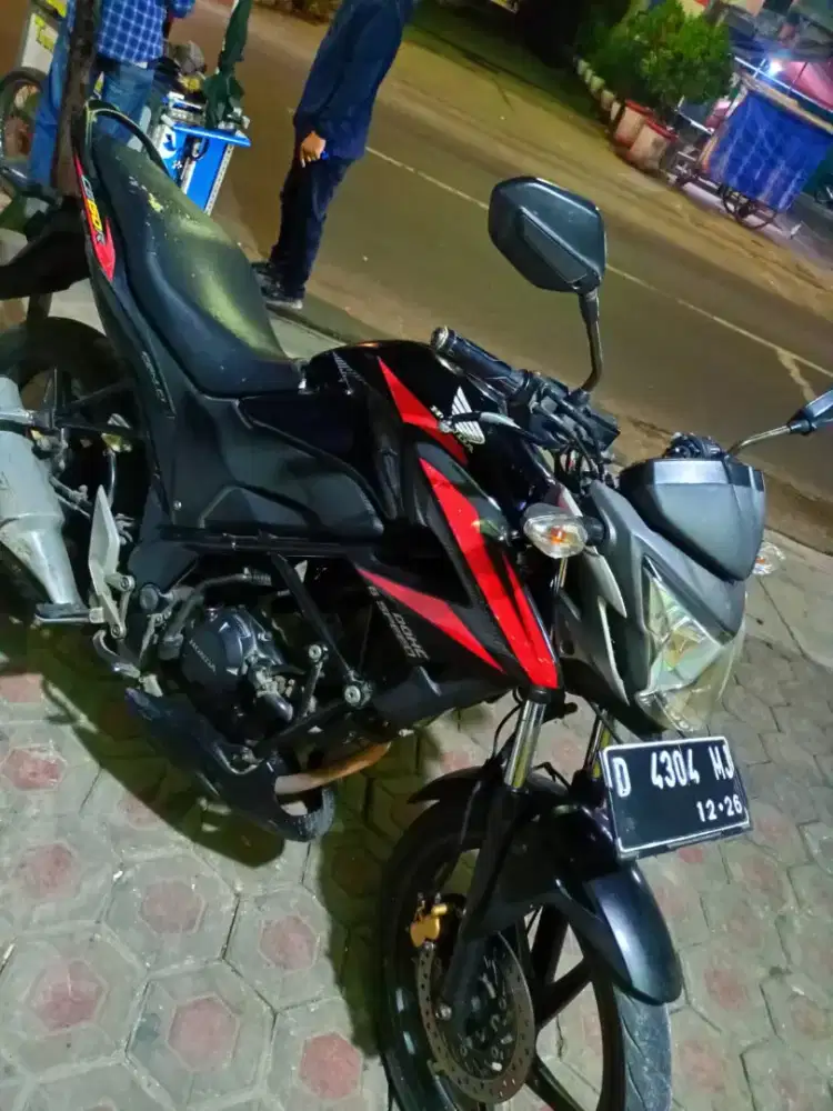 Honda CB-150 second