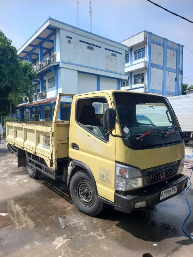 Mitsubishi Colt diesel canter FE71 ps110 engkel std bak 2010
