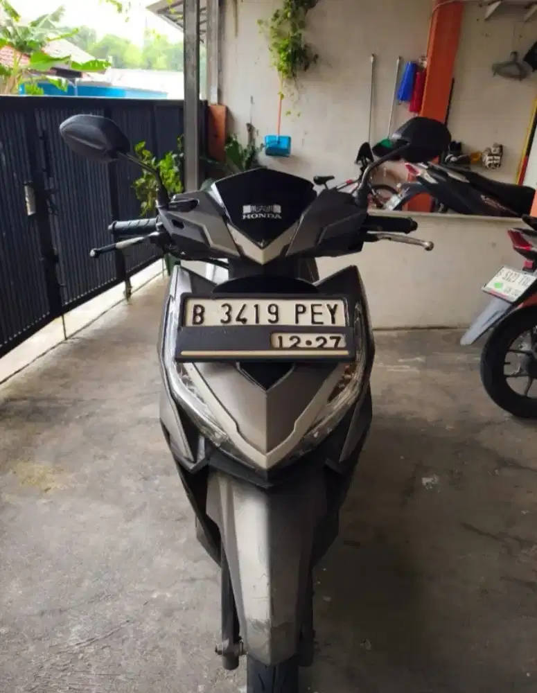 Jual motor Vario 2017