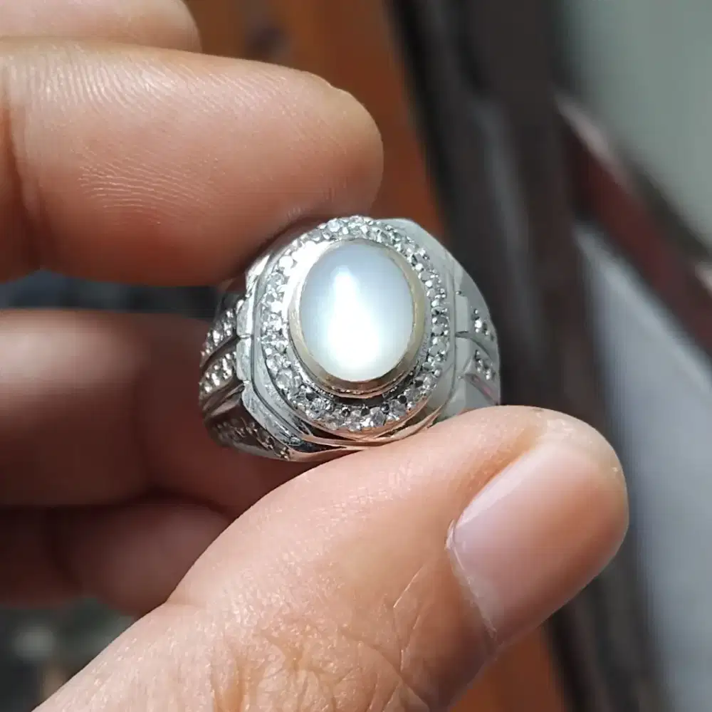 Batu cincin moonstone biduri bulan