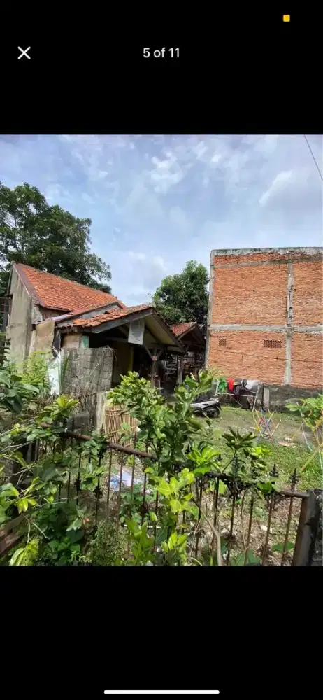 Jual Rumah tua bonus tanah gede