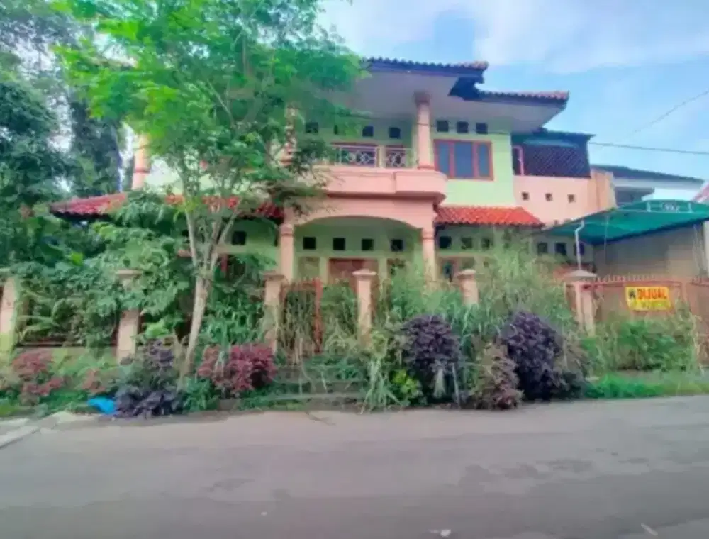 Jual rumah Kebun Raya Residence lt180