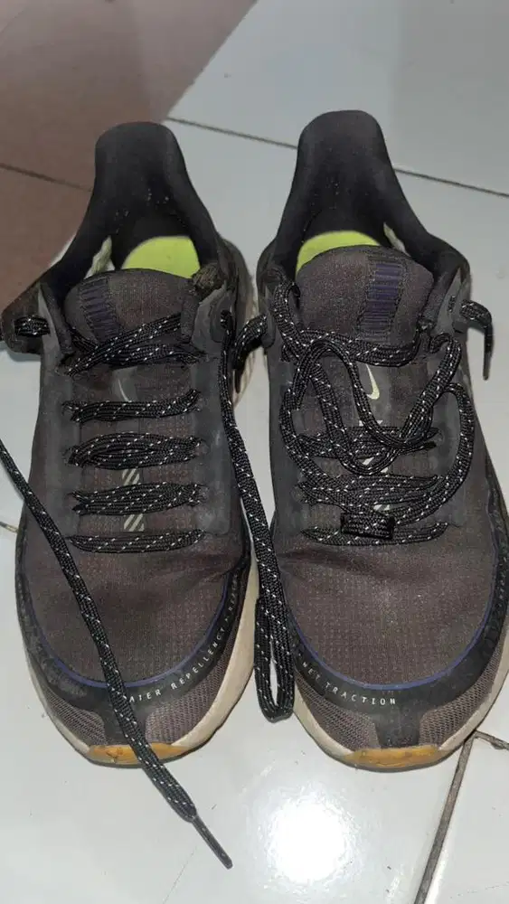 nike legend react 2