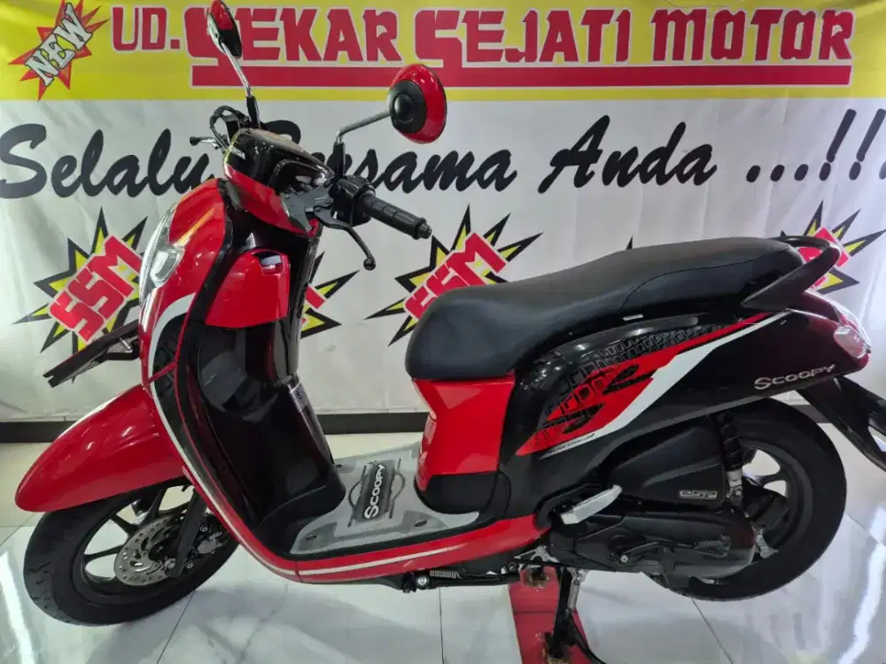 Scoopy sporty kontak 2019 plat L,