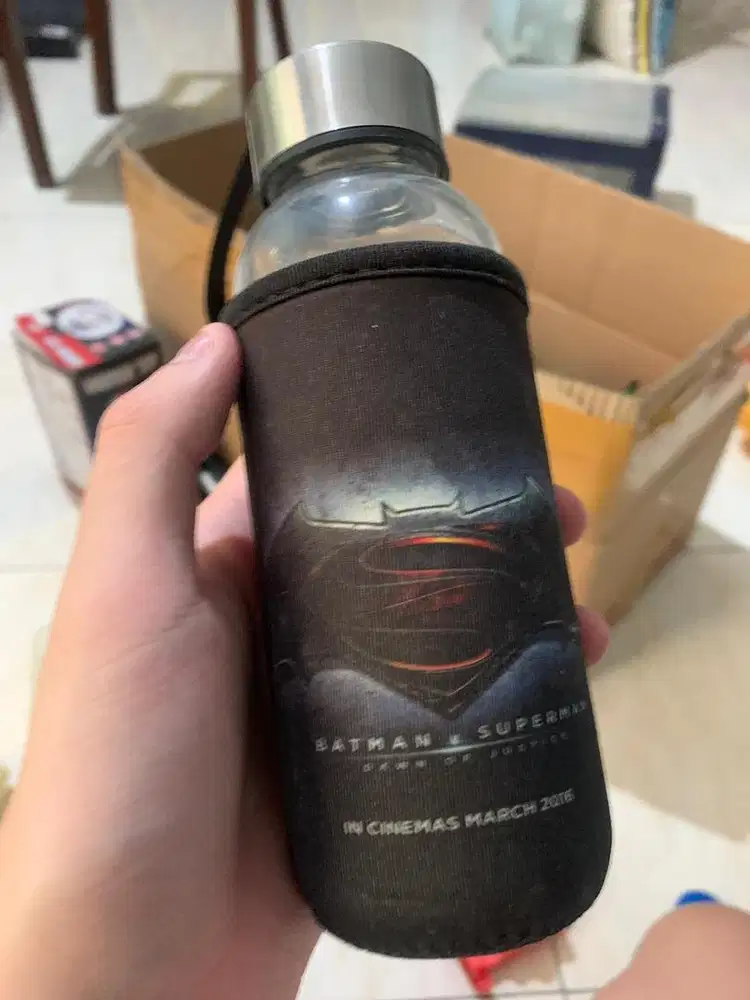 Botol kaca edisi superman VS batman